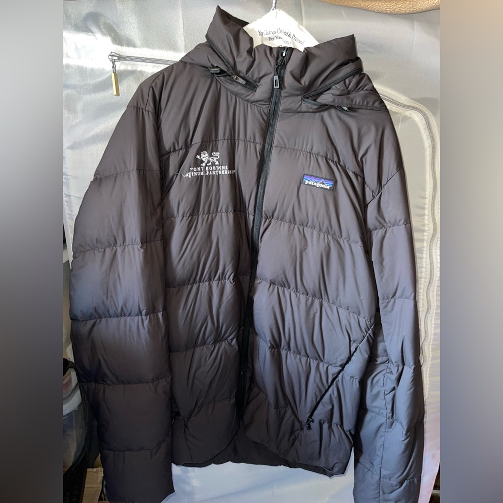 Patagonia Charcoal Hooded Puffer Jacket